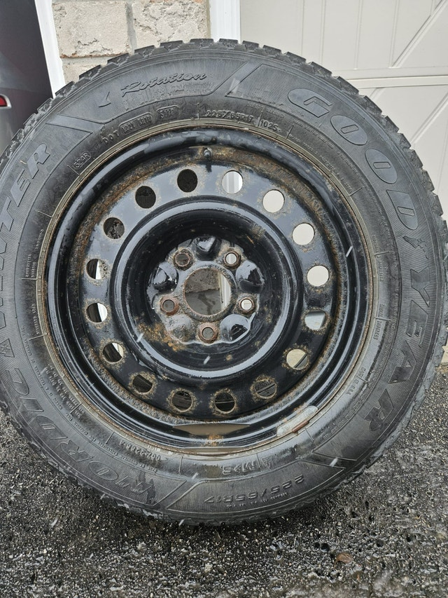 225/65R17 Good Year Winter Tires