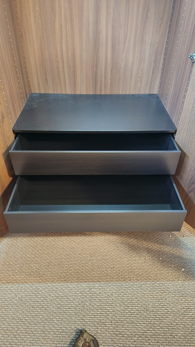 Wardrobe - photo 3