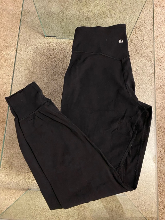 Lululemon Joggers. Size 4
