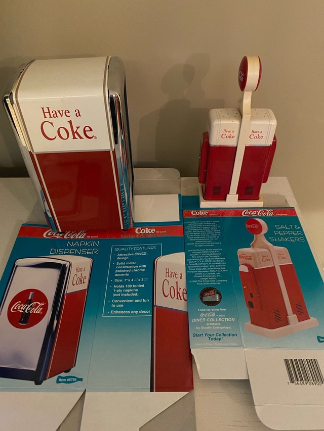 Coca Cola Napkin holder & Salt & Pepper Shaker