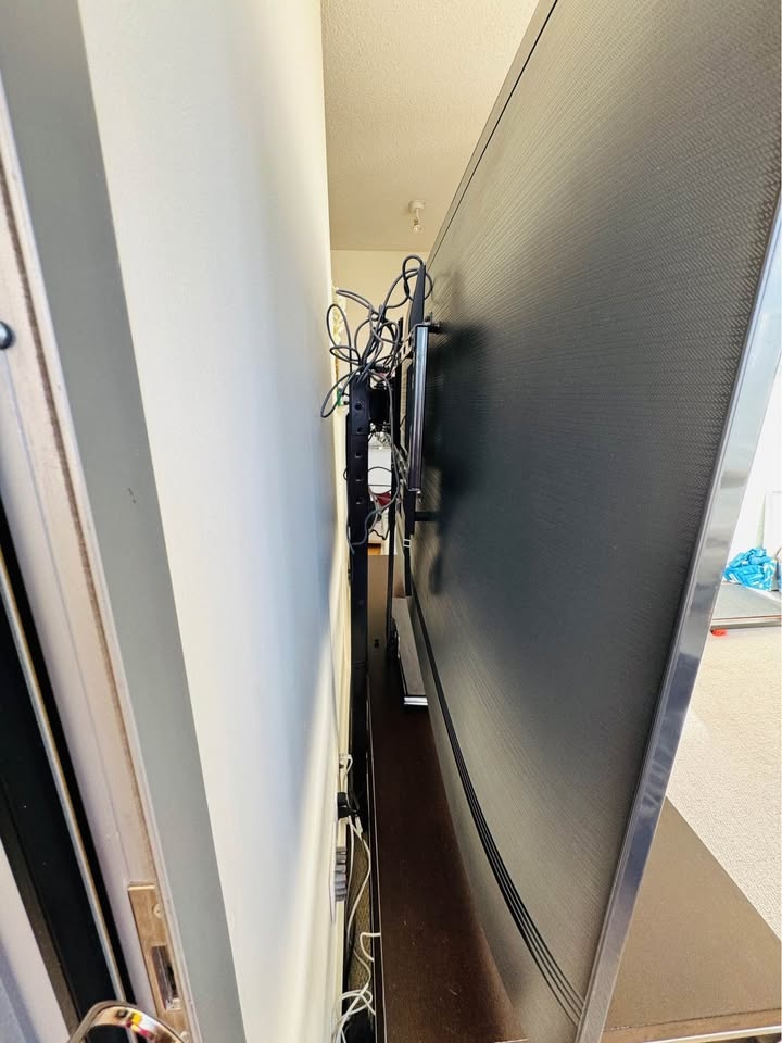 65” SAMSUNG SMART TV [WITH A FREE 3-in-1 TV Stand] - photo 5