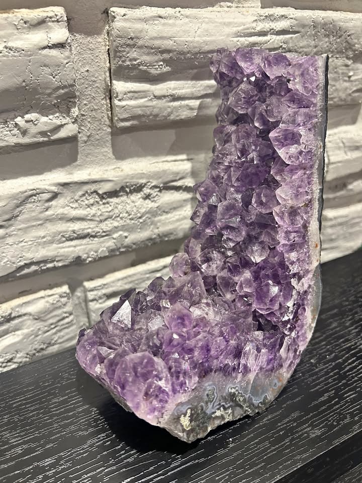 Large Natural Amethyst Geode Crystal Cluster - 18 cm Tall!