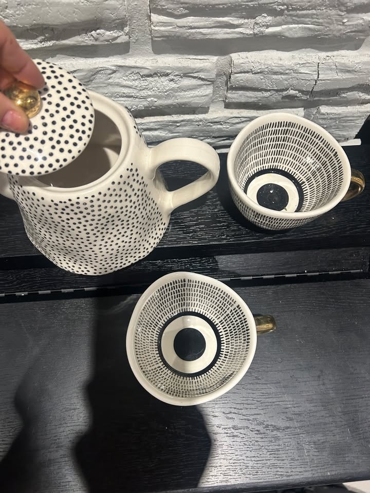 Modern Black & White Tea Set - photo 2