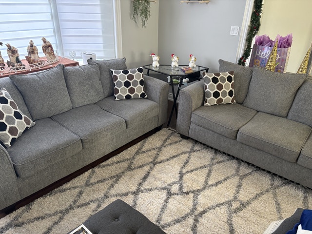2 Sofa Couch Set - photo 3