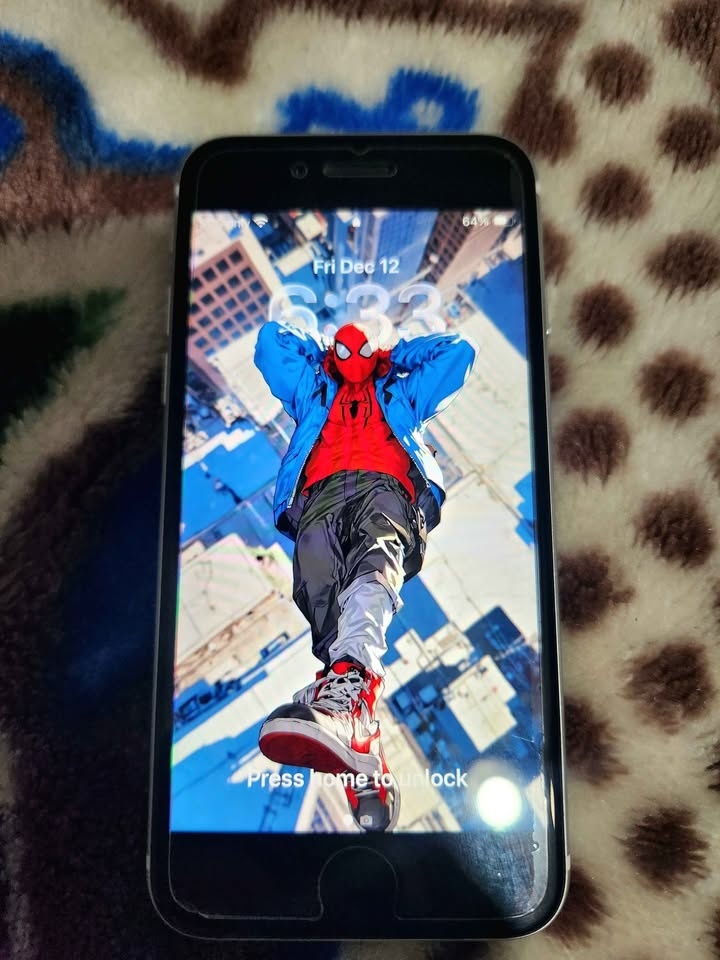 Iphone SE 2020 - photo 2