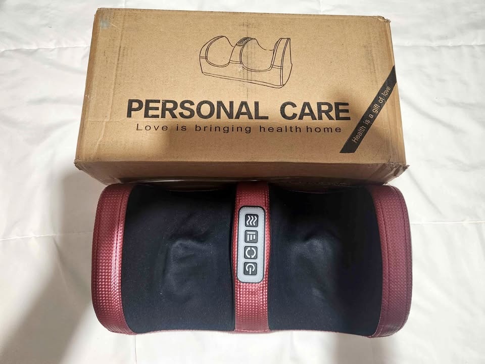 NEW Feet Massager