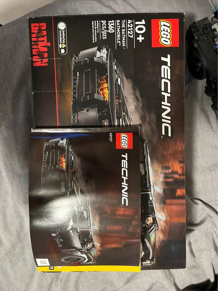 Lego Technic The Batman Batmobile (42127) - Opened Box 100% Comp - photo 2