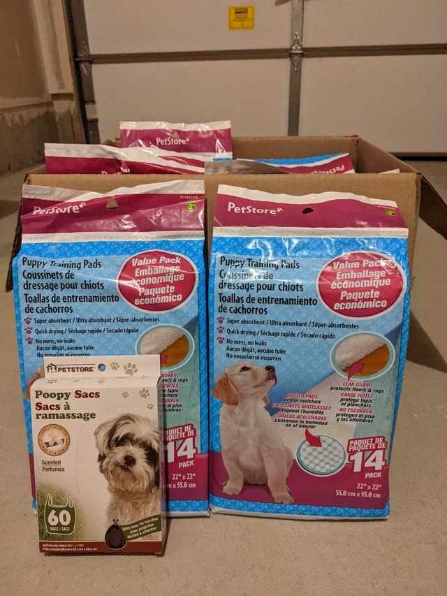 Brand New Lot of 12 Packs of Petstore Puppy Training Pads