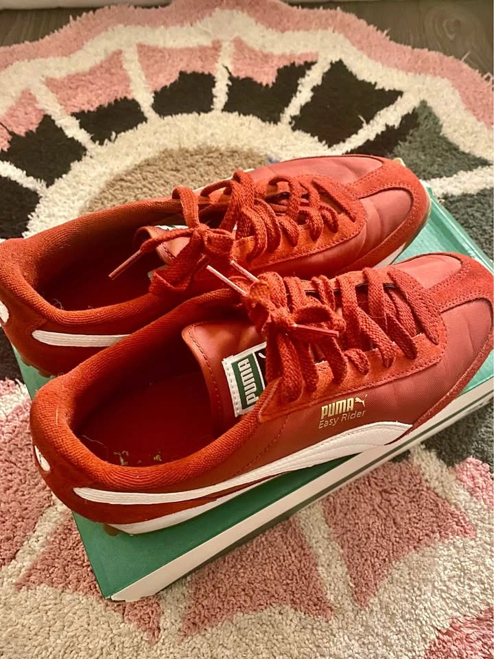 Puma Easy Rider Red Sneakers - Size 10