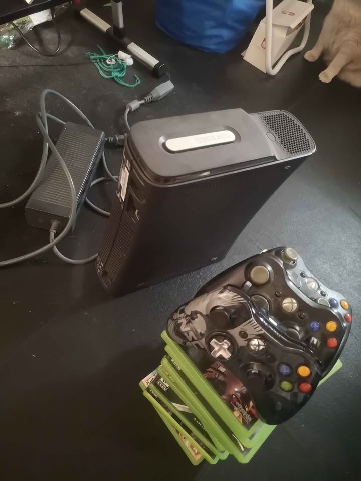 Xbox 360 and games and storage - photo 5
