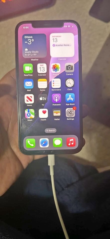 📱 iPhone 12 – 128GB – Unlocked