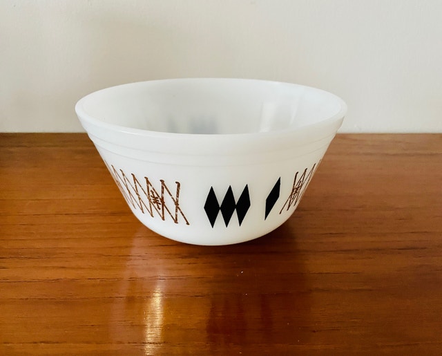 Vintage Federal Glass Atomic Harlequin Mixing Bowl Black Diamond