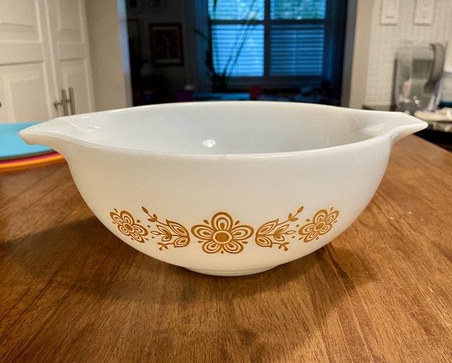 Vintage PYREX Cinderella Bowl Butterfly Gold #443