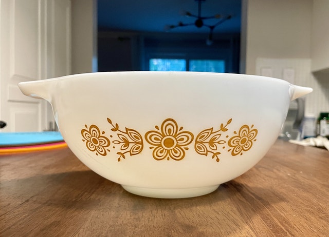 Vintage PYREX Cinderella Bowl Butterfly Gold #443 - photo 2