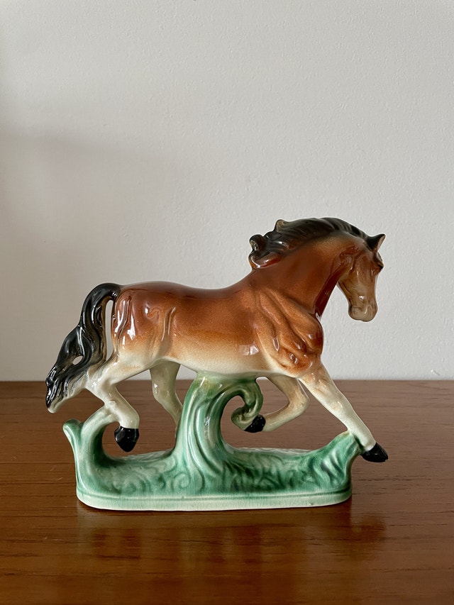 Vintage Horse Figurine (Japan) - photo 5