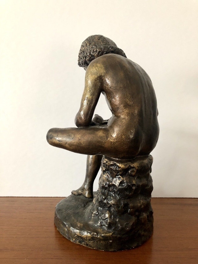 Vintage Austin Production Sculpture Boy Extracting Thorn - photo 5