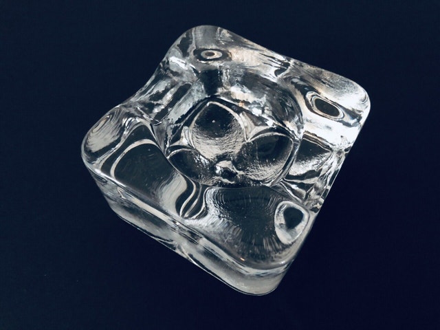Rare Retro Vibe - The COOLEST Ice block cube ashtray - photo 5