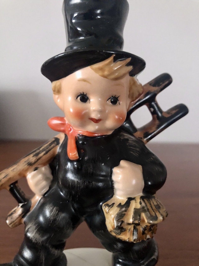 Vintage Authentic Goebel Hummel “Chimney Sweep” West Germany - photo 2
