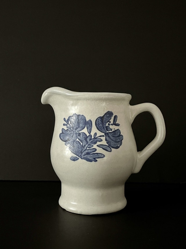Vintage Pfaltzgraff Yoktowne Pottery Creamer