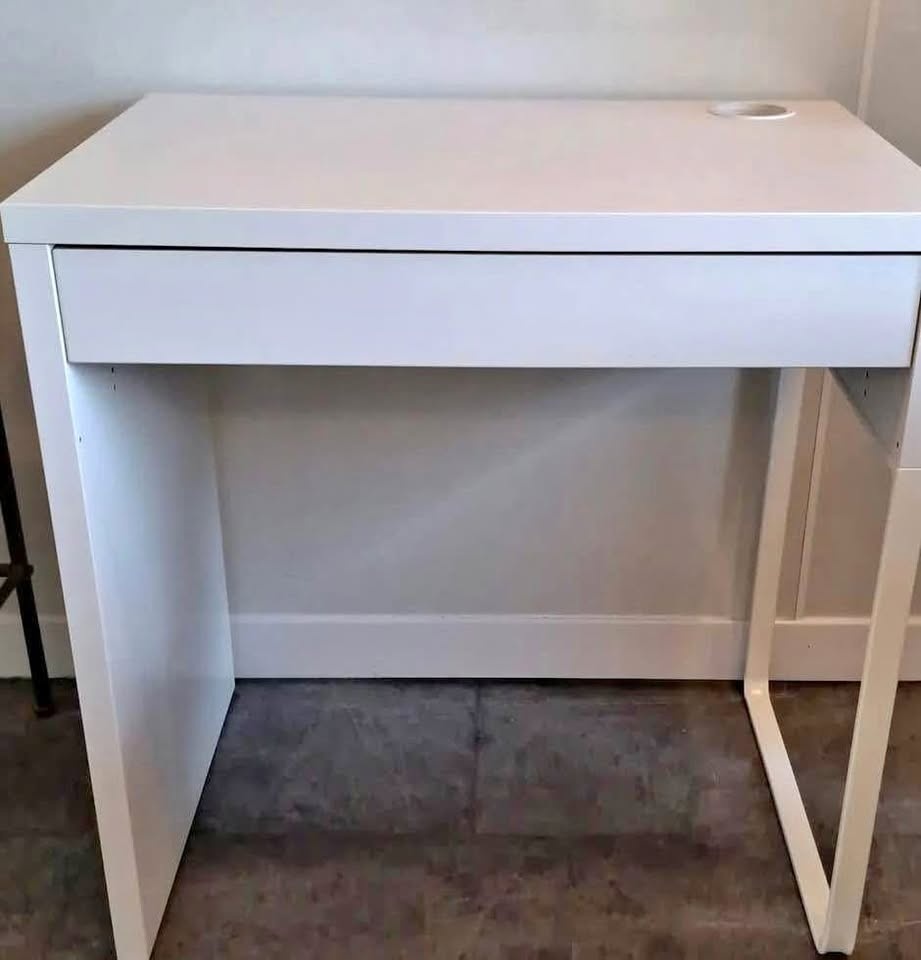 Ikea Micke Desk