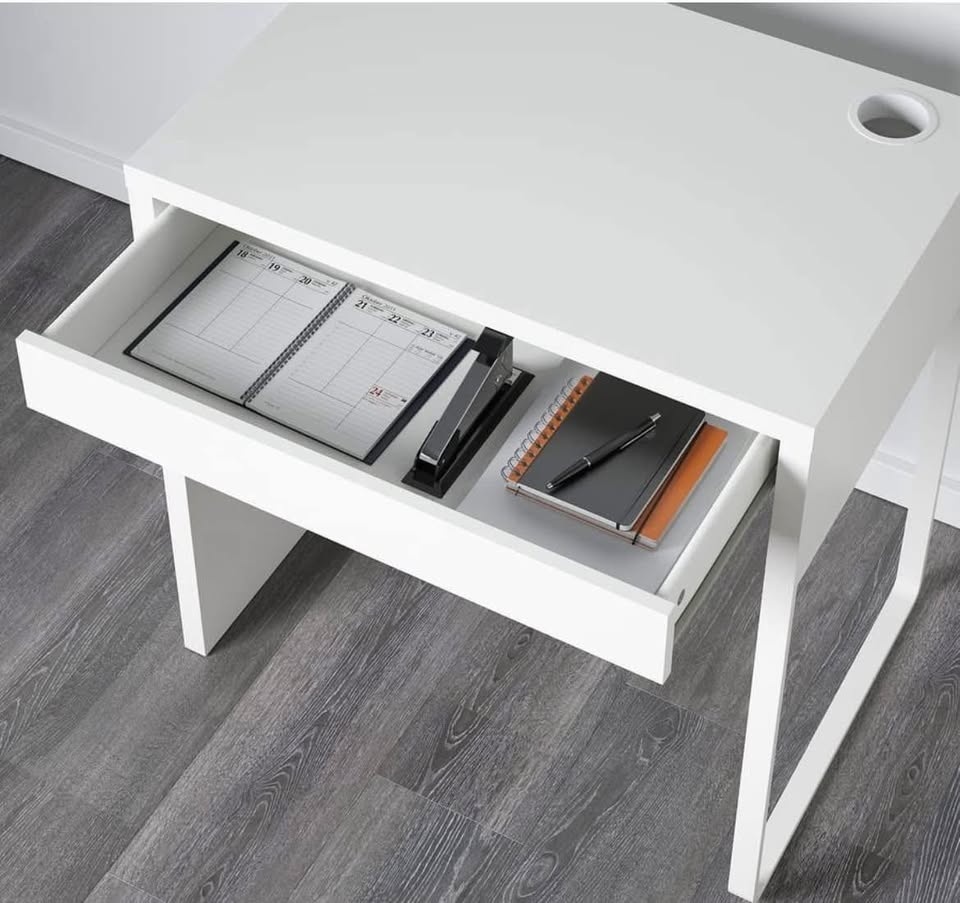 Ikea Micke Desk - photo 5