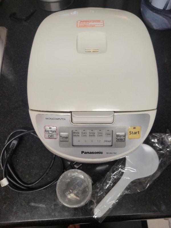Like New Panasonic 5-Cup Rice Cooker/Warmer White $29 - photo 3