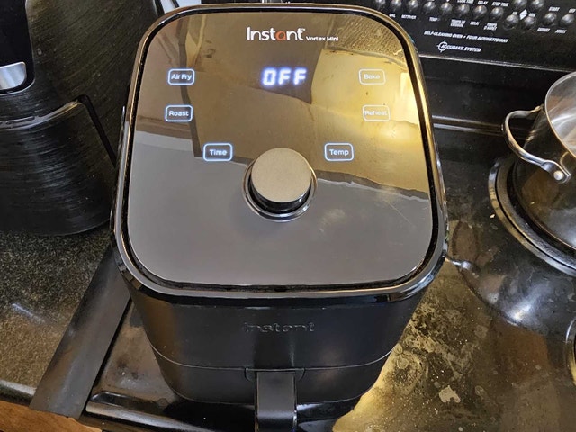 Instant Vortex Mini 4in1Air Fryer 2QT - Black - photo 2