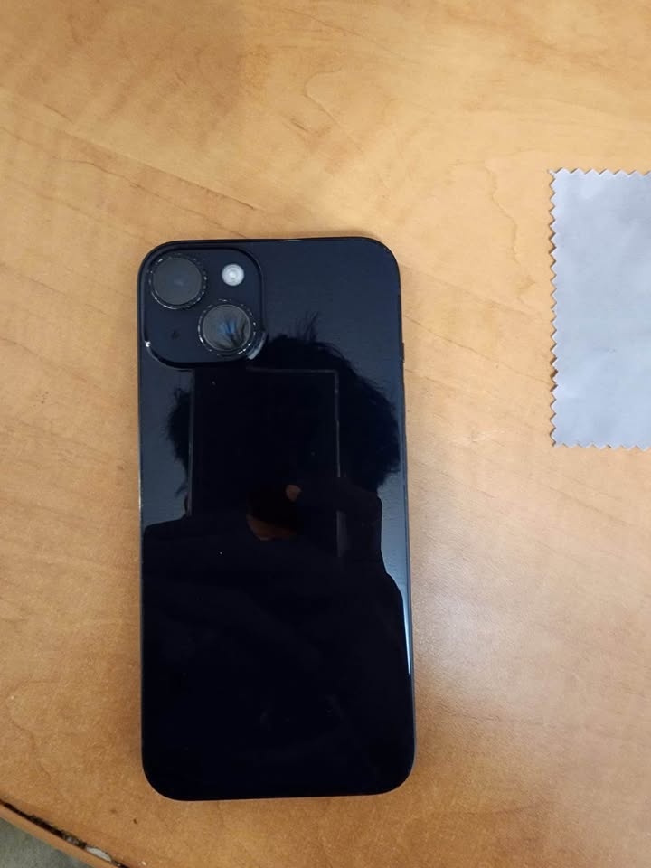 Midnight iPhone 14, 128 GB ￼ - photo 2