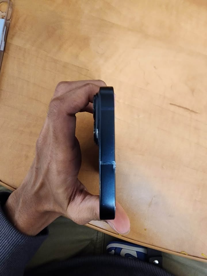 Midnight iPhone 14, 128 GB ￼ - photo 3