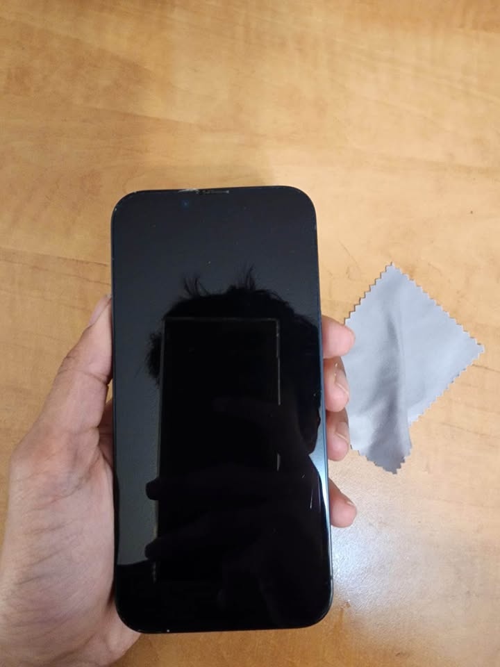 Midnight iPhone 14, 128 GB ￼ - photo 5