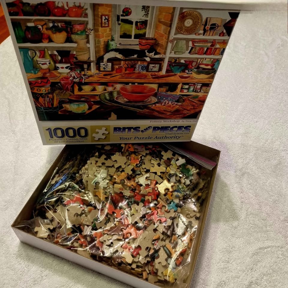 Pottey Workshop - Bits & Pieces 1000 piece puzzle - photo 3