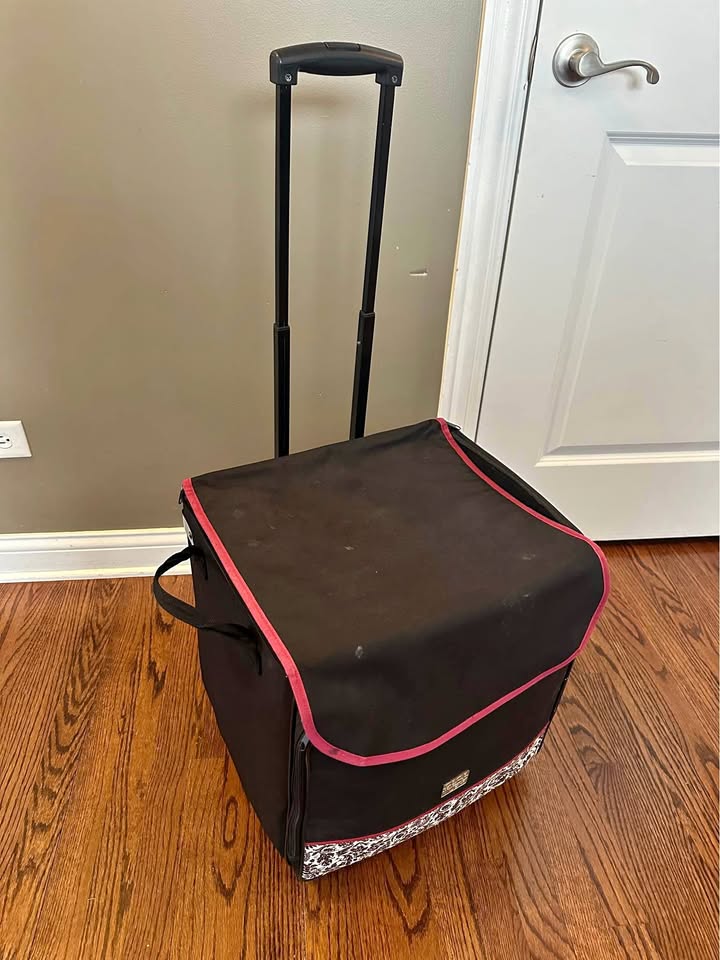 Scrapbook Rolling Tote - Crop in Style & crafting materials