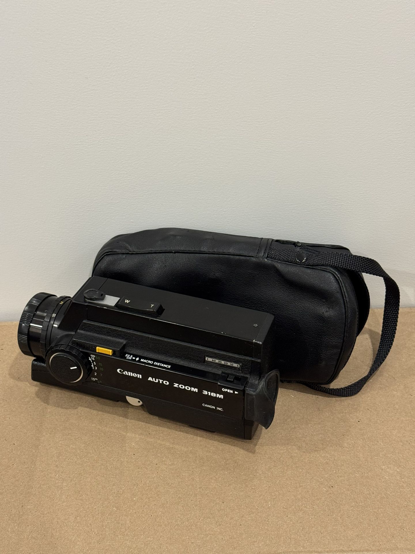 Canon Auto Zoom 318M Super 8 movie cine camera from 1972 - photo 3