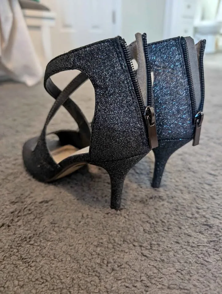 Black shimmery heels thumbnail