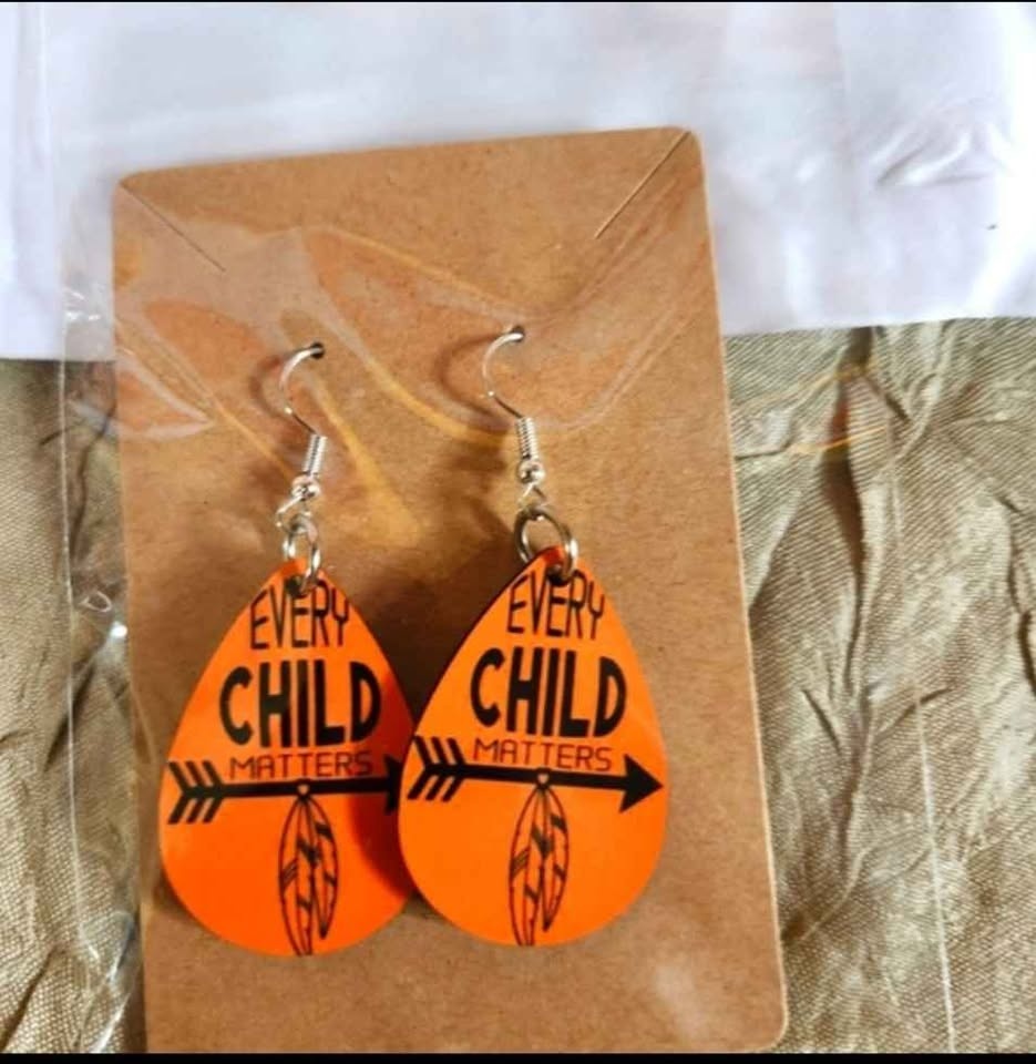 🧡🧡🧡 Every Child Matters Gift Basket 🧡🧡🧡 - photo 2