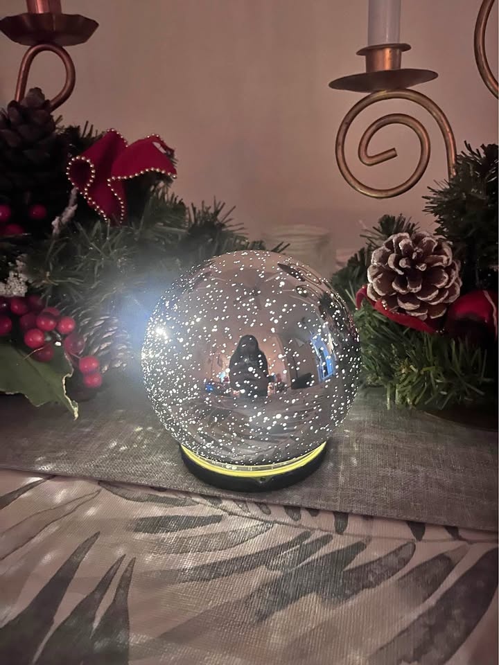 Glass Ball table lamp - Christmas decoration