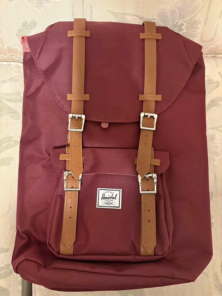 NEW NEVER USED, Herschel Backpack - Windsor Wine Colour