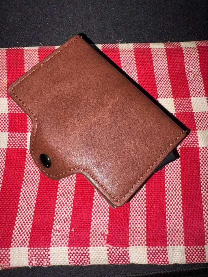 Coffee-Coloured Dual Card Pop-Up Wallet - photo 4