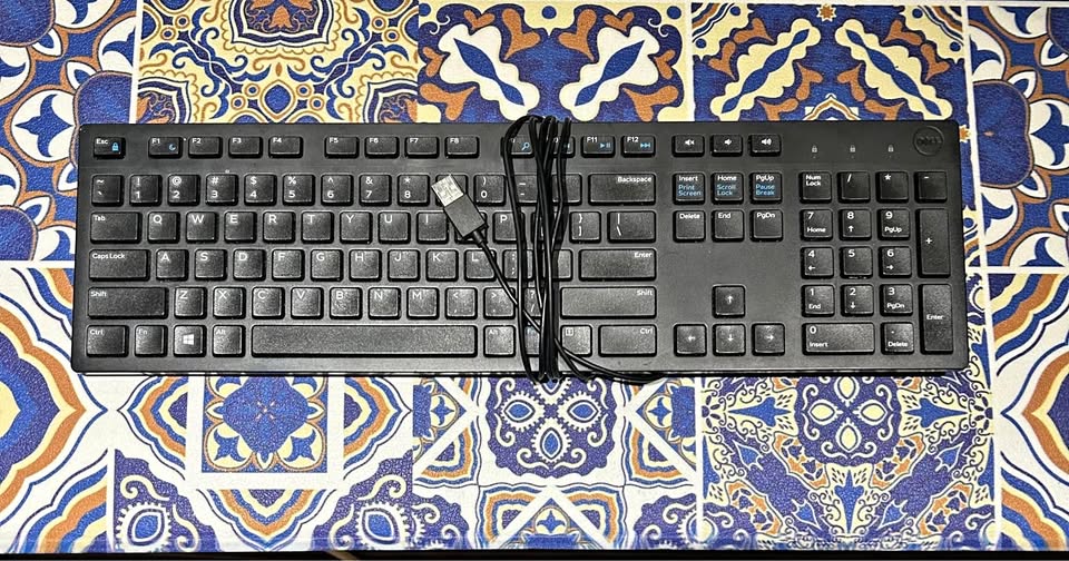 Dell 580-ADMT KB216 Wired Keyboard - Need Gone Asap