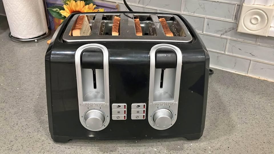 Black & Decker Toaster Black, 4-Slices