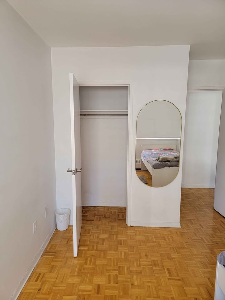 2 Beds 1 Bath - Apartment - photo 2