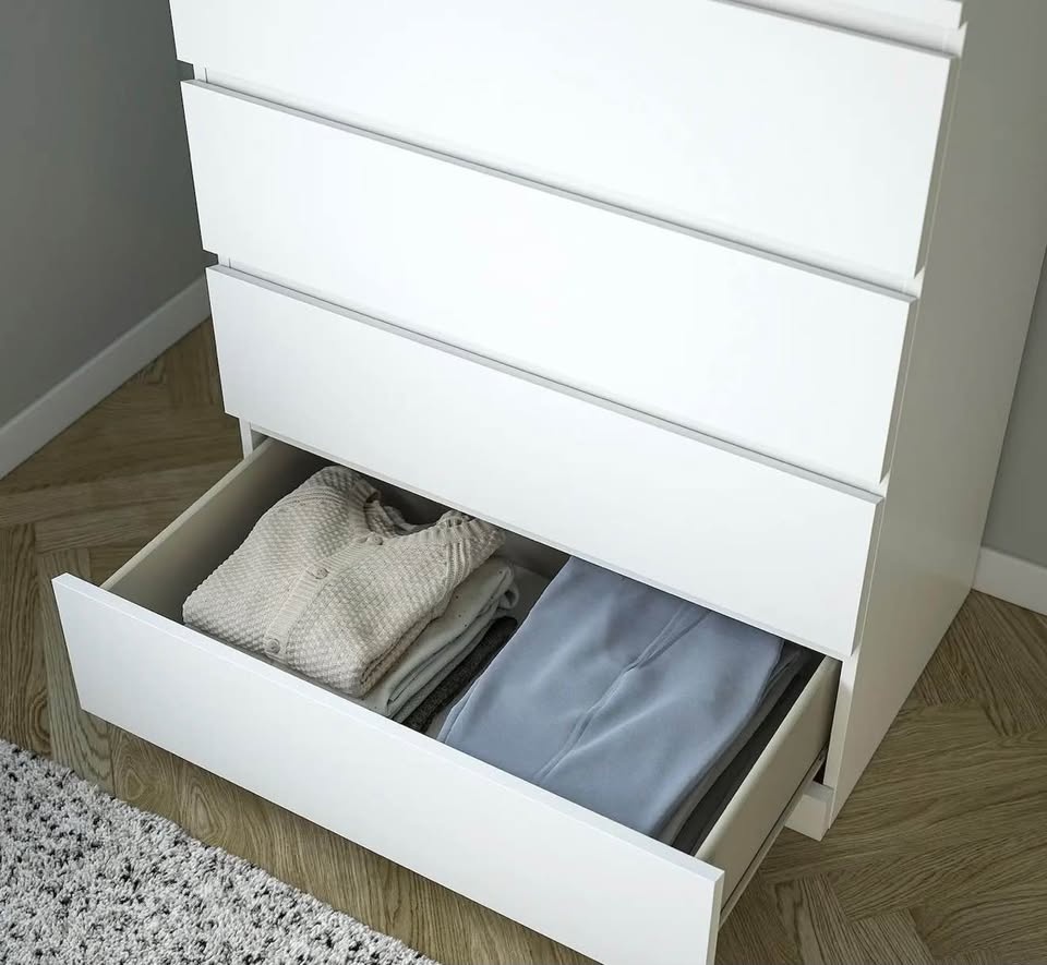 Ikea Malm 4 Drawer Chest - photo 2