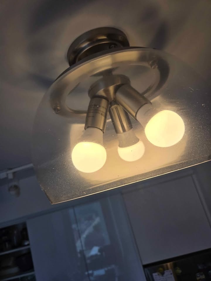 Philips Bulbs 4 - photo 2