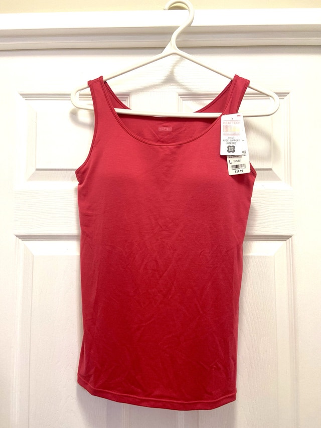 Uniqlo: HeatTech Women's Sleeveless Top