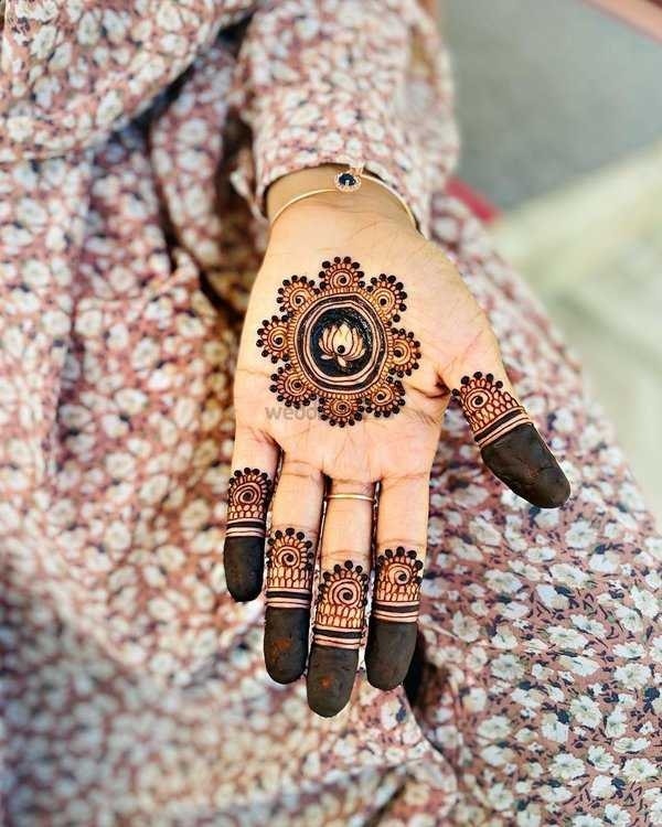 Hand Mehandi Service