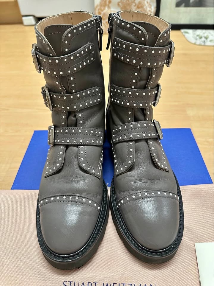 STUART WEITZMAN grey boots