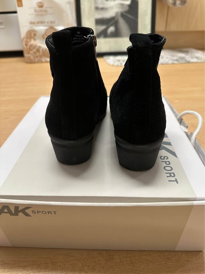 Anne Klein Black Boots - photo 4