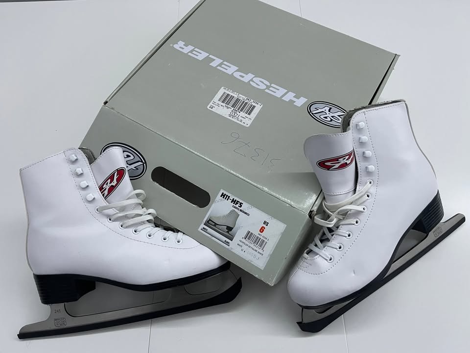 Hespeler - Ladies Senior Figure Skate - White - Size US 6 - photo 2