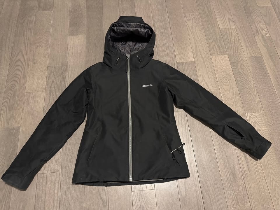 Bench Snowboarding Coat - Women's Size Medium
