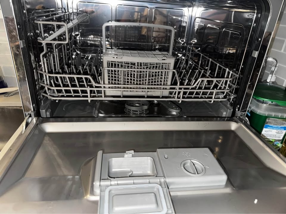 Danby Countertop Dishwasher – Silver - photo 3